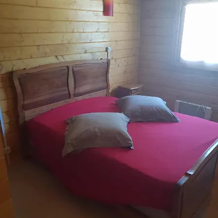 Les Chalets De La Mouthe